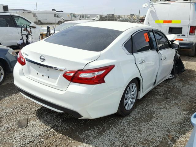 1N4AL3AP9HC244870 - 2017 NISSAN ALTIMA 2.5 WHITE photo 4