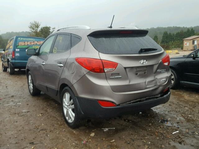 KM8JUCACXBU309758 - 2011 HYUNDAI TUCSON BROWN photo 3