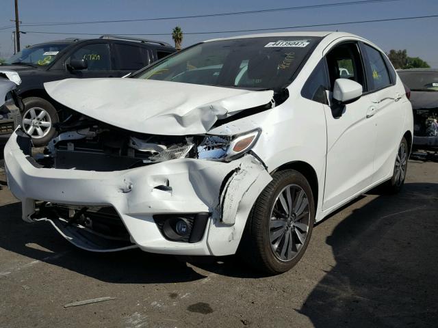 3HGGK5H9XGM702943 - 2016 HONDA FIT EX WHITE photo 2