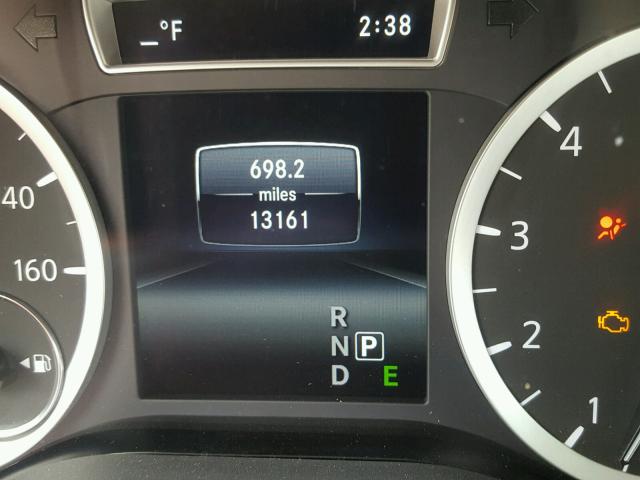 SJKCH5CP5JA048873 - 2018 INFINITI QX30 BASE RED photo 8