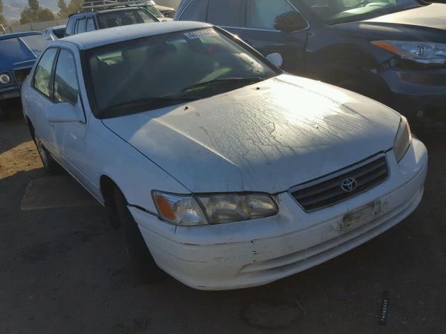 4T1BG22KXYU948226 - 2000 TOYOTA CAMRY CE WHITE photo 1