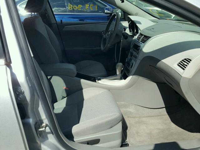 1G1ZB5E08CF229267 - 2012 CHEVROLET MALIBU LS SILVER photo 5