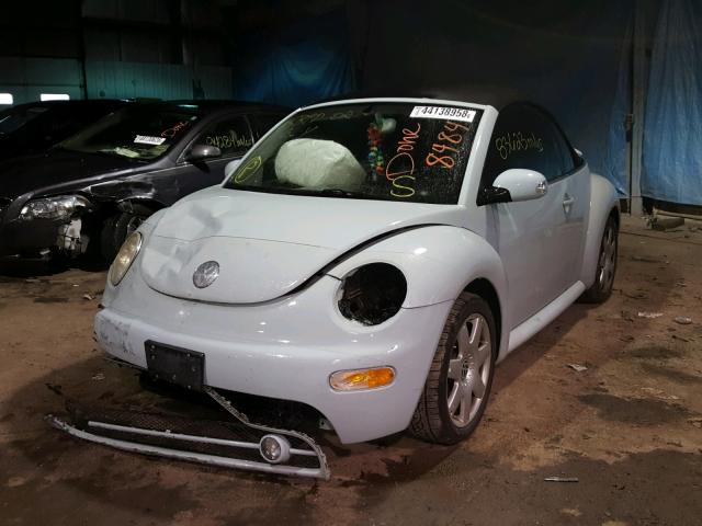 3VWDD21Y83M318484 - 2003 VOLKSWAGEN NEW BEETLE 蓝色 照片 2