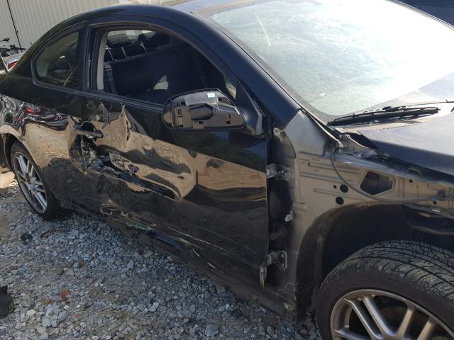 JTKDE177460115472 - 2006 TOYOTA SCION TC BLACK photo 9