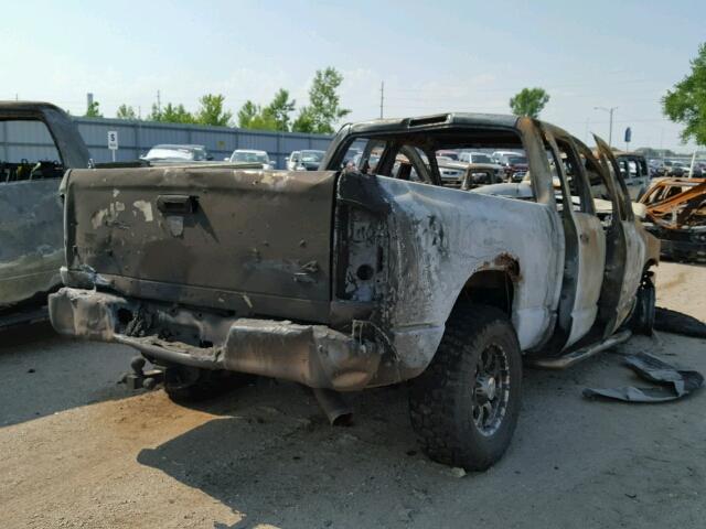 3D7KS28C25G732636 - 2005 DODGE RAM 2500 S Այրված լուսանկար 4