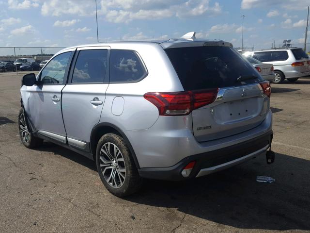 JA4AZ2A30HZ014691 - 2017 MITSUBISHI OUTLANDER SILVER photo 3