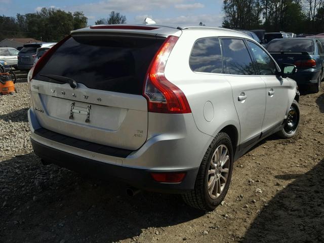 YV4992DZ0A2033553 - 2010 VOLVO XC60 T6 SILVER photo 4