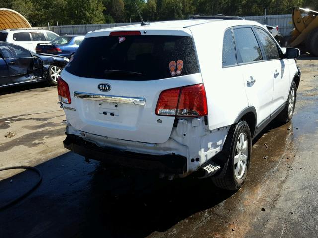 5XYKT3A1XBG182571 - 2011 KIA SORENTO BA WHITE photo 4