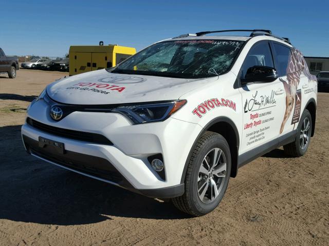 JTMRFREV9JJ217766 - 2018 TOYOTA RAV4 ADVEN WHITE photo 2