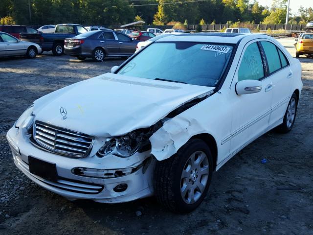 WDBRF92H76F822246 - 2006 MERCEDES-BENZ C GENERATI WHITE photo 2