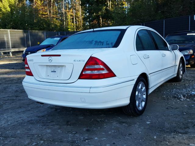 WDBRF92H76F822246 - 2006 MERCEDES-BENZ C GENERATI WHITE photo 4