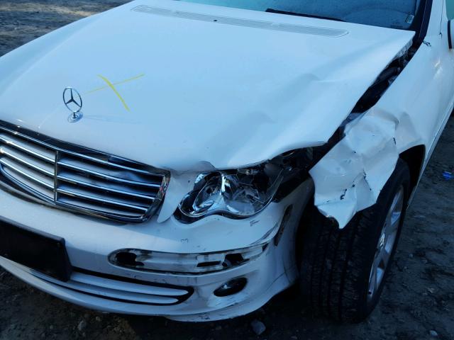 WDBRF92H76F822246 - 2006 MERCEDES-BENZ C GENERATI WHITE photo 9
