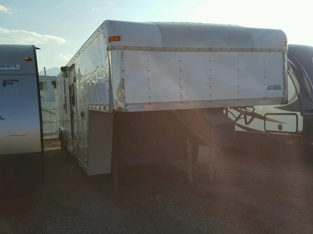 40LW532201P069074 - 2001 UTILITY TRAILER WHITE photo 1