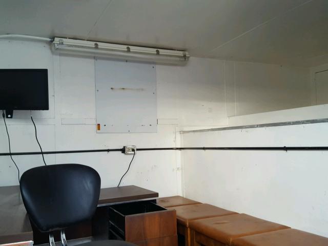 40LW532201P069074 - 2001 UTILITY TRAILER WHITE photo 5