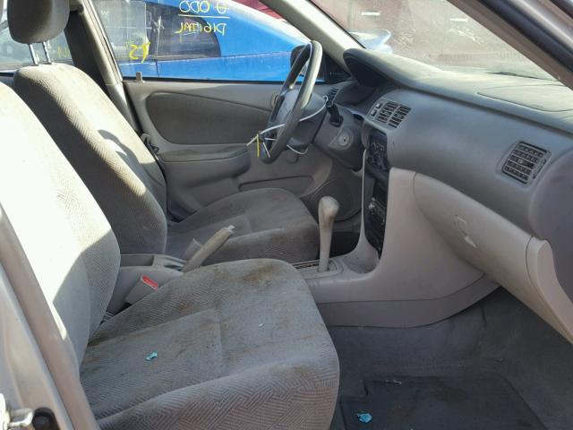 1Y1SK52862Z415417 - 2002 CHEVROLET GEO PRIZM 银色 照片 5