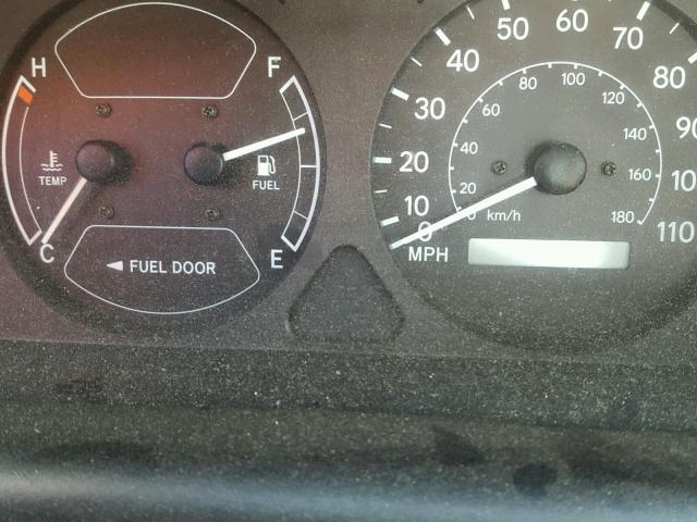 1Y1SK52862Z415417 - 2002 CHEVROLET GEO PRIZM 银色 照片 8