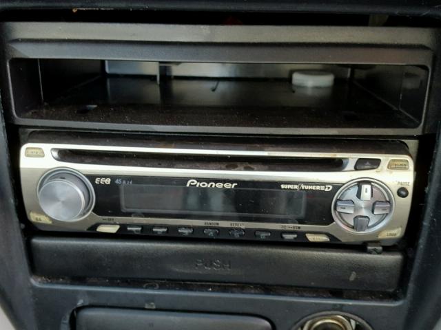 1Y1SK52862Z415417 - 2002 CHEVROLET GEO PRIZM 银色 照片 9