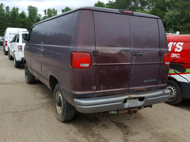 2B7KB31Z8YK126280 - 2000 DODGE RAM VAN B3 MAROON photo 3