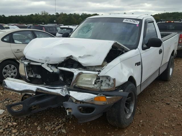 1FTZF1727YNB63147 - 2000 FORD F150 WHITE photo 2