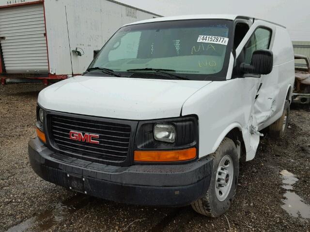 1GTZGFBG8A1100391 - 2010 GMC SAVANA G25 WHITE photo 2