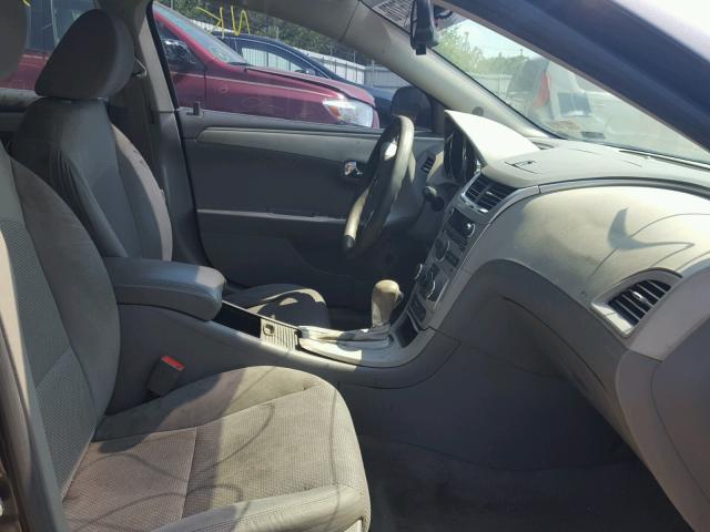 1G1ZB5E18BF216784 - 2011 CHEVROLET MALIBU LS ნაცრისფერი ფოტო 5