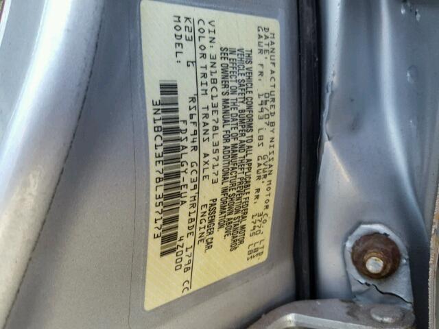 3N1BC13E78L357173 - 2008 NISSAN VERSA SILVER photo 10