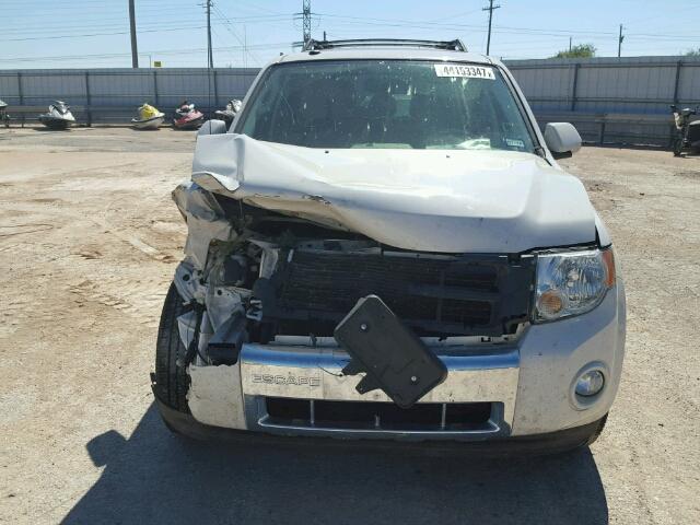 1FMCU0E7XCKB17659 - 2012 FORD ESCAPE LIM WHITE photo 9