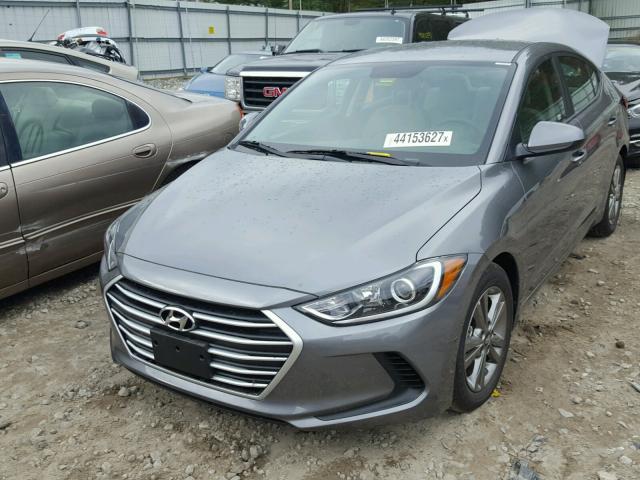 5NPD84LF2JH243315 - 2018 HYUNDAI ELANTRA SE GRAY photo 2