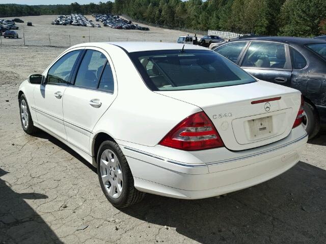 WDBRF61J25A745672 - 2005 MERCEDES-BENZ C WHITE photo 3