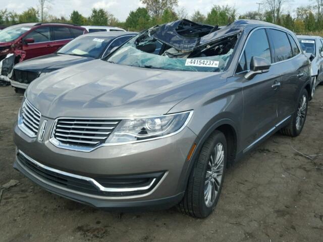 2LMPJ6LR9HBL13258 - 2017 LINCOLN MKX RESERV GRAY photo 2