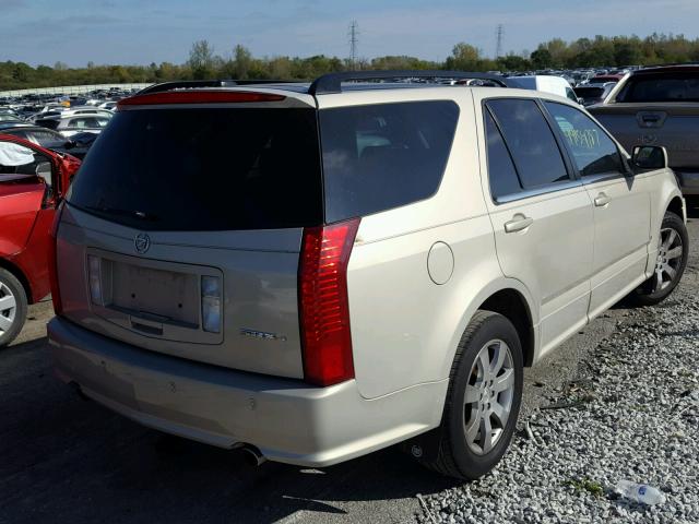 1GYEE637X70152861 - 2007 CADILLAC SRX GOLD photo 4