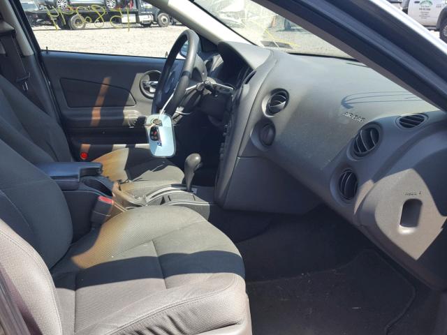 2G2WP522741337085 - 2004 PONTIAC GRAND PRIX GRAY photo 5