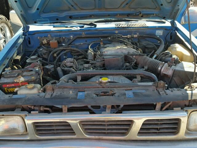 1N6HD16S8SC367538 - 1995 NISSAN TRUCK KING BLUE photo 7