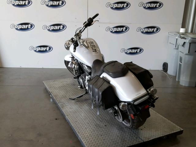 JYAVP33Y9DA000692 - 2013 YAMAHA XVS1300 CU WHITE photo 3