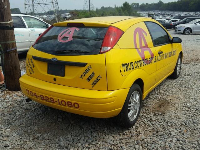 1FAFP31N96W148435 - 2006 FORD FOCUS ZX3 YELLOW photo 4
