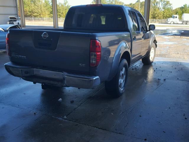 1N6AD07U38C444241 - 2008 NISSAN FRONTIER C GRAY photo 4