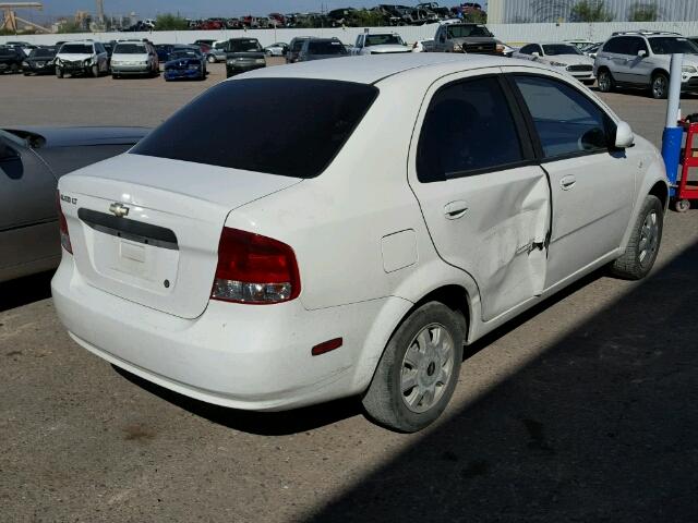 KL1TG52605B342901 - 2005 CHEVROLET AVEO LT WHITE photo 4