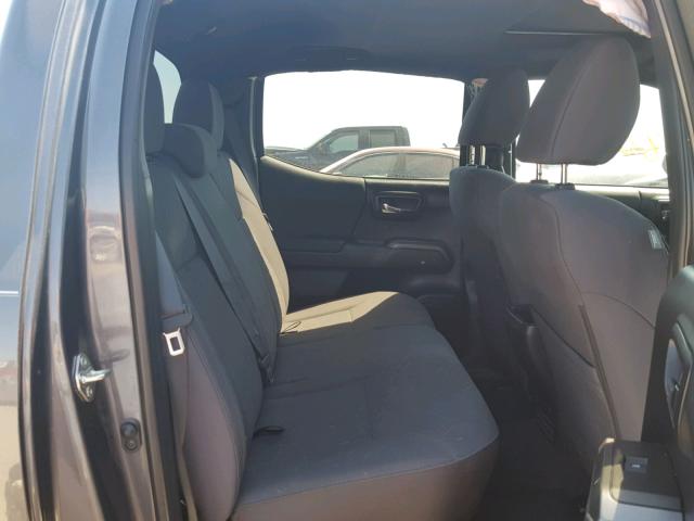 5TFCZ5AN3GX031416 - 2016 TOYOTA TACOMA DOU GRAY photo 6