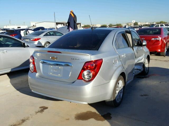 1G1JC5SH9G4152818 - 2016 CHEVROLET SONIC SILVER photo 4