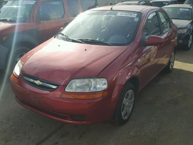 KL1TD52655B358214 - 2005 CHEVROLET AVEO BASE RED photo 2