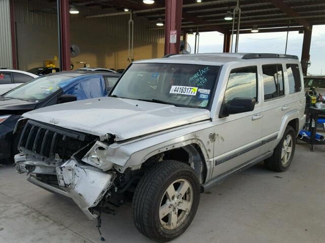 1J8HG48P67C527856 - 2007 JEEP COMMANDER SILVER photo 2