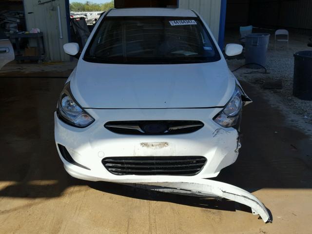 KMHCT5AE2DU134952 - 2013 HYUNDAI ACCENT GLS WHITE photo 9