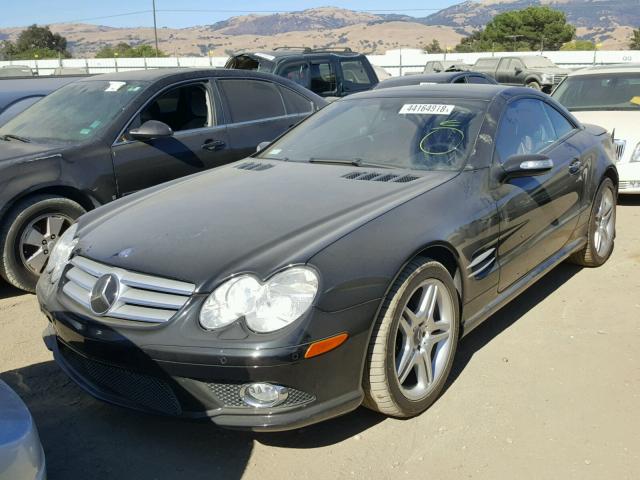 WDBSK71F67F121457 - 2007 MERCEDES-BENZ SL 550 BLACK photo 2