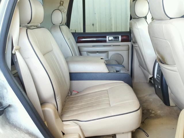 5LMFU275X6LJ08735 - 2006 LINCOLN NAVIGATOR Beżowy zdjęcie 6