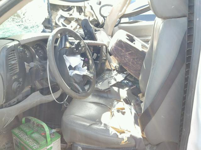 1GBHC44KX9E121037 - 2009 CHEVROLET SILVERADO WHITE photo 5