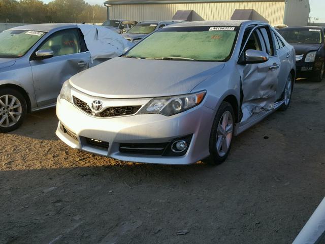 4T1BF1FKXEU755027 - 2014 TOYOTA CAMRY L SILVER photo 2