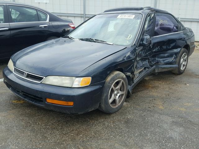 1HGCD5652VA264969 - 1997 HONDA ACCORD BLACK photo 2