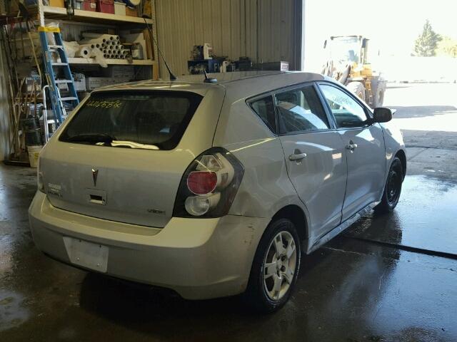 5Y2SP67029Z412894 - 2009 PONTIAC VIBE SILVER photo 4