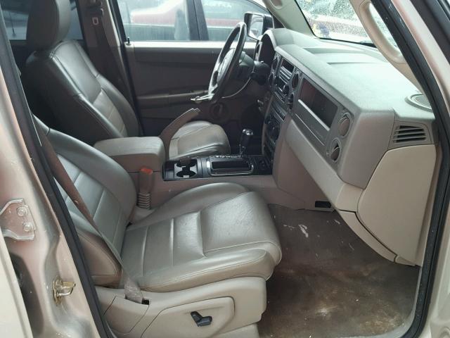 1J8HH48K46C335058 - 2006 JEEP COMMANDER GOLD photo 5