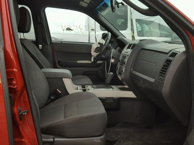 1FMCU9D76AKC44847 - 2010 FORD ESCAPE XLT RED photo 5